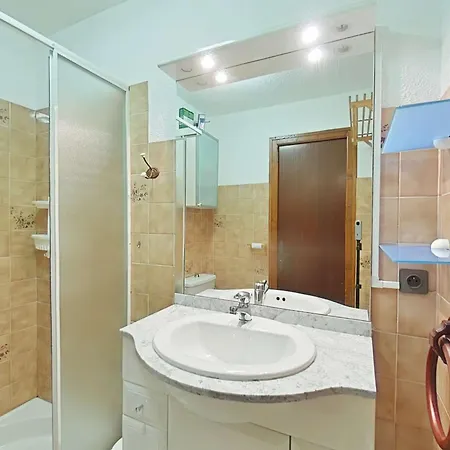 Cosy 4 Pers. Au Grand-bornand, Navette Proche, Parking, Menage Inclus - Fr-1-241-141 Le Grand-Bornand